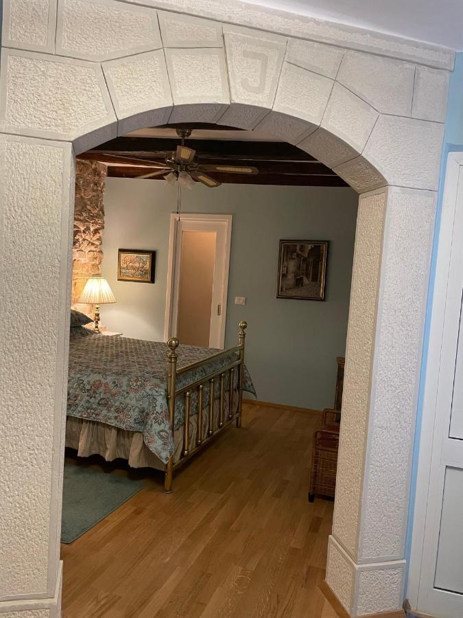Studio Apartment Sweet Dreams 罗维尼 外观 照片